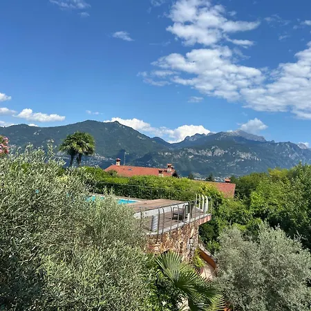 Isabella Вилла Менаджо